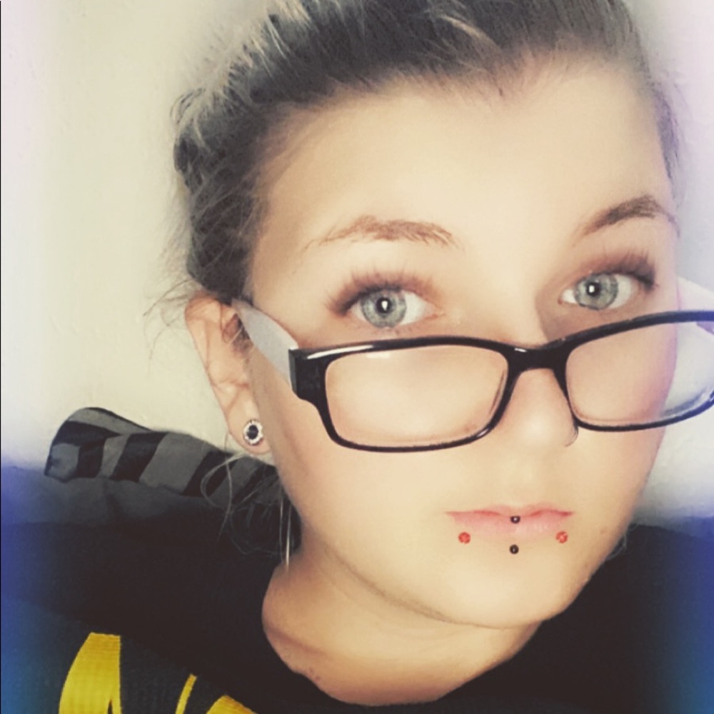 Meet your Posher, Brittany
